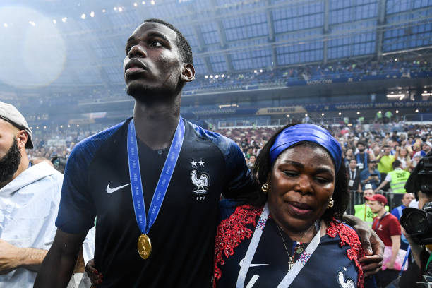 在此背景下 在此背景下