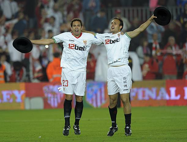 联赛中屡屡 联赛中屡屡