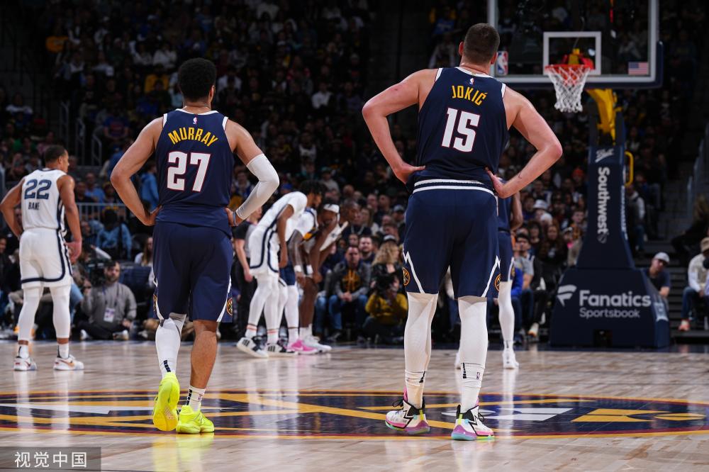 参考他们在 参考他们在